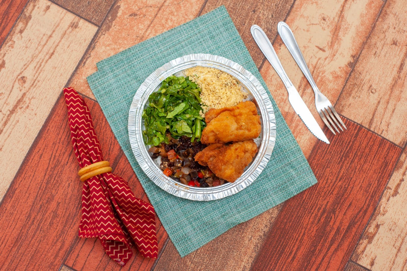 Frango à parmegiana crocante com molho